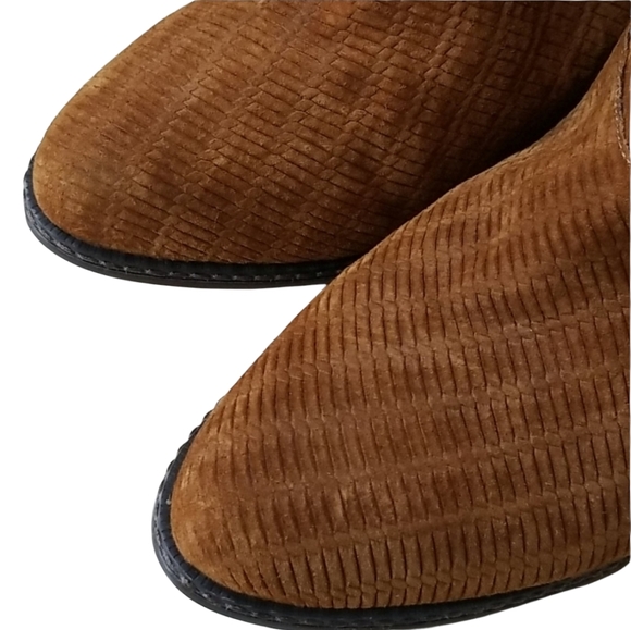 New Joe's suede booties us 10 Eur 40 org. $150 - Picture 3 of 9